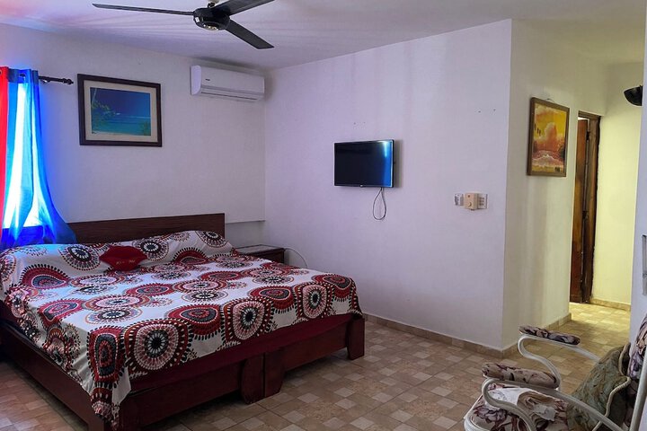 Room 27 of 132