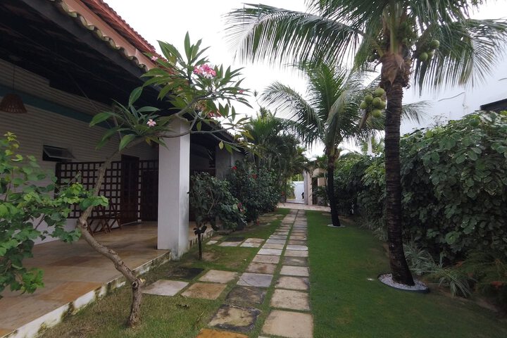 Hotel Exterior 12 of 12