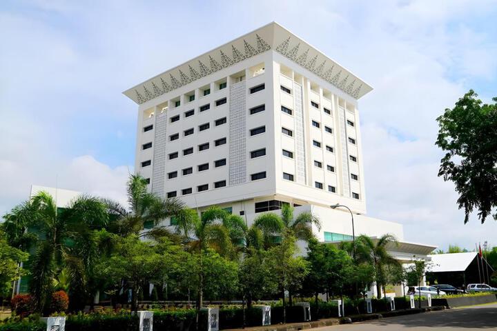 Photo of Grand Mahkota Hotel