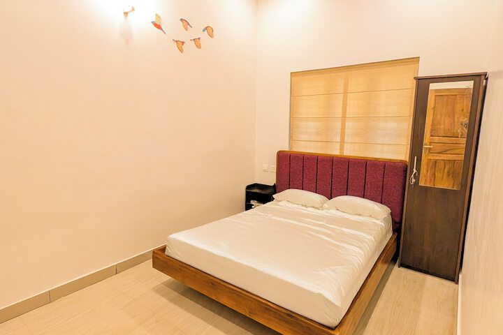 Room 3 of 36