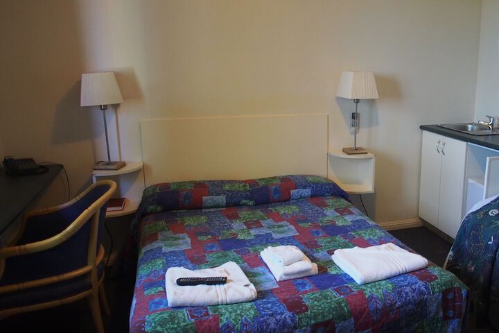 Room 7 of 34