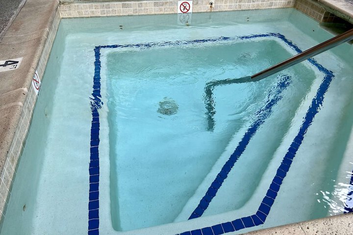 Indoor spa tub
