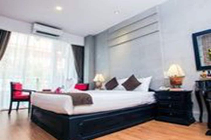 Room 15 of 62