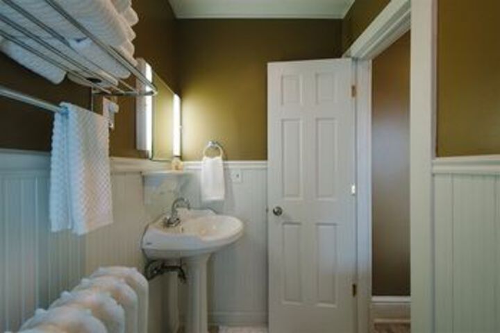 Room 2 of 47