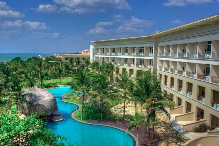 Hotel 62 of 63