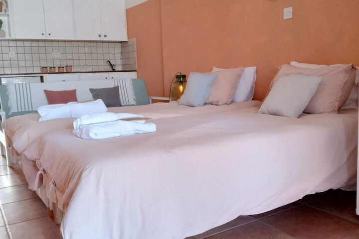 Room 2 of 15