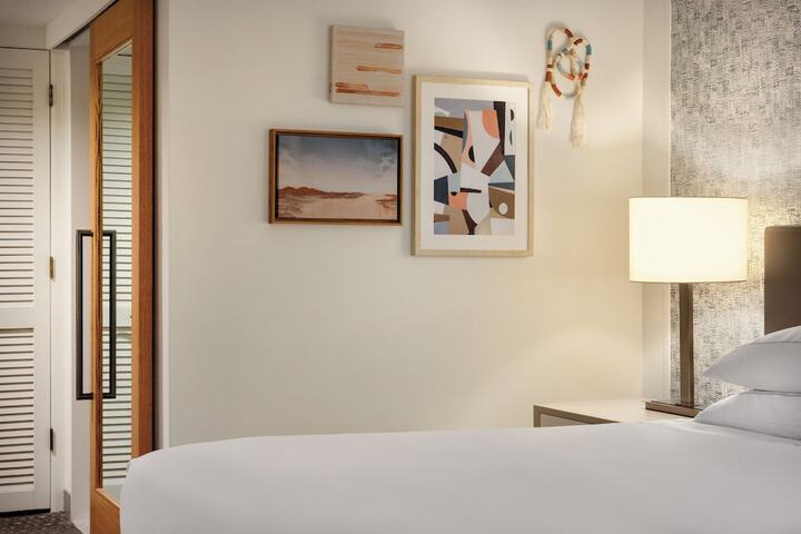 Room 6 of 154