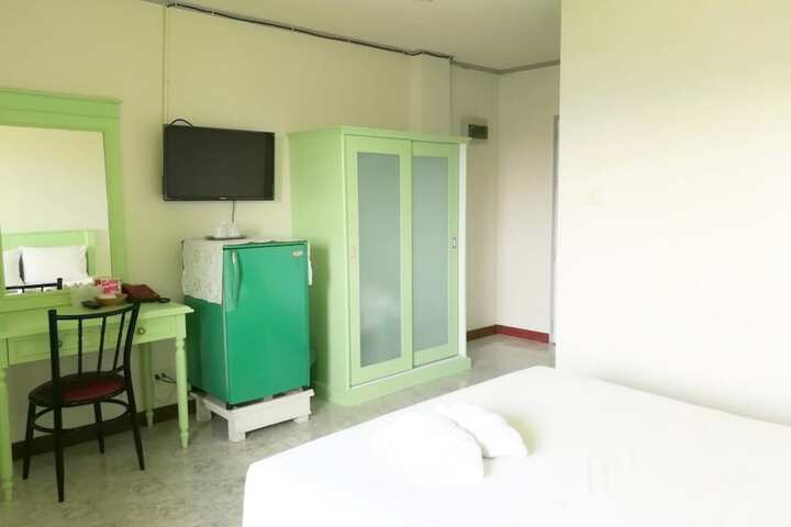 Room 8 of 20