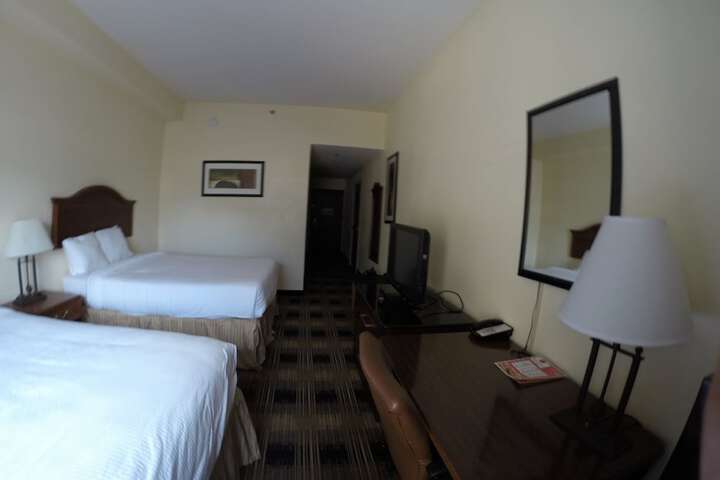 Room 10 of 50