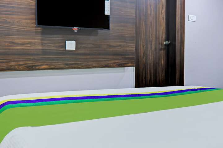 Room 16 of 39