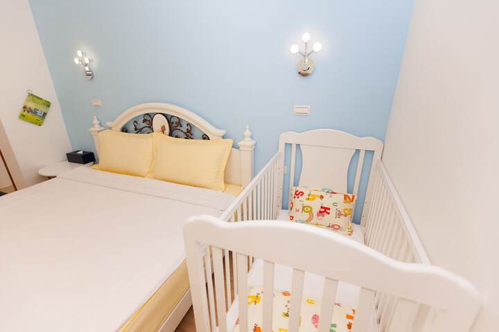 Room 27 of 42