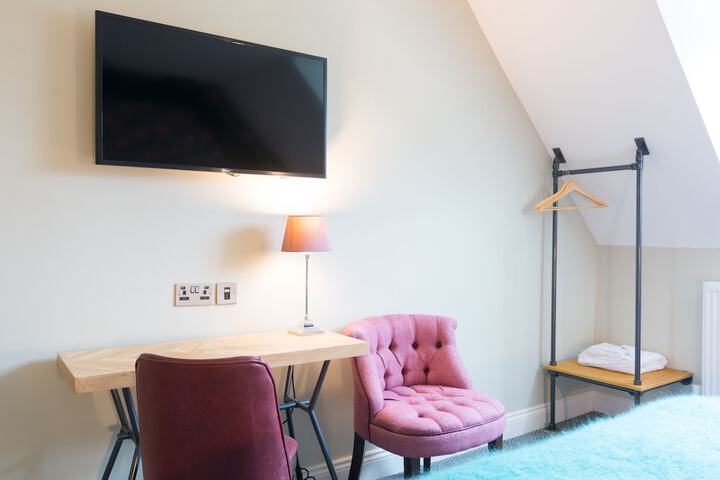 Room 46 of 101