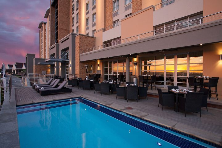 Pool 22 of 35