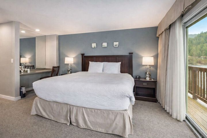 Room 4 of 62