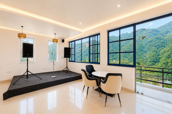 Room 20 of 53