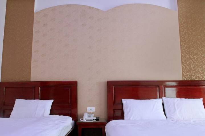 Room 5 of 31