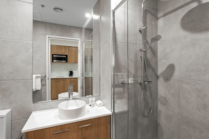 Room 15 of 19
