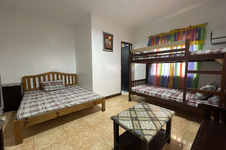 Room 29 of 200