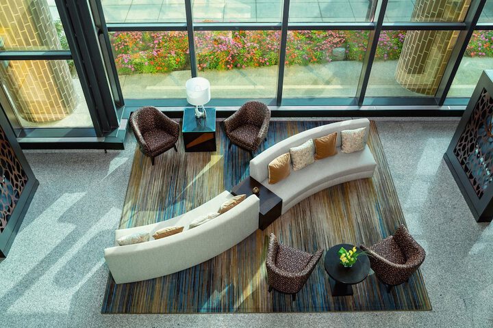 Lobby lounge