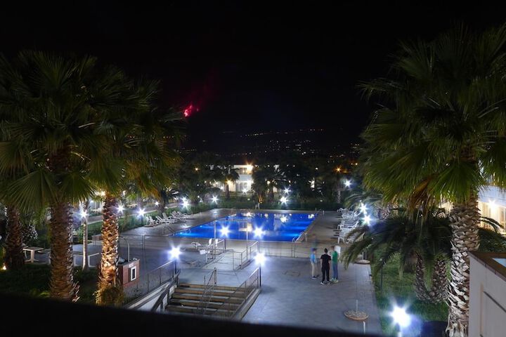 Hotel with Pool