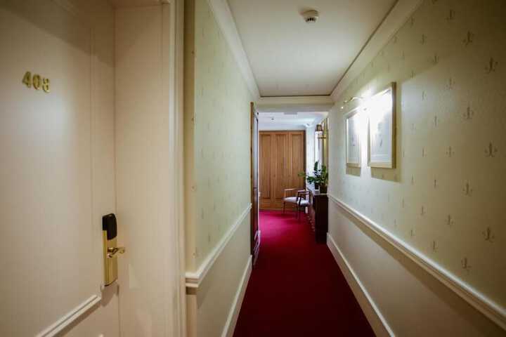 Hotel 72 of 73