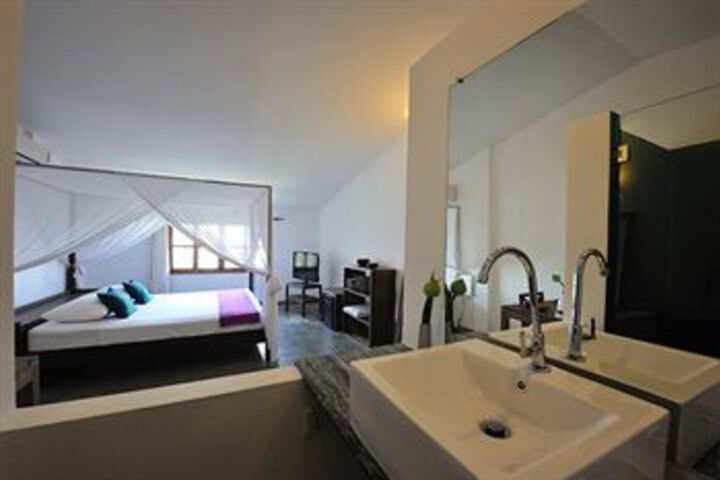 Room 19 of 24
