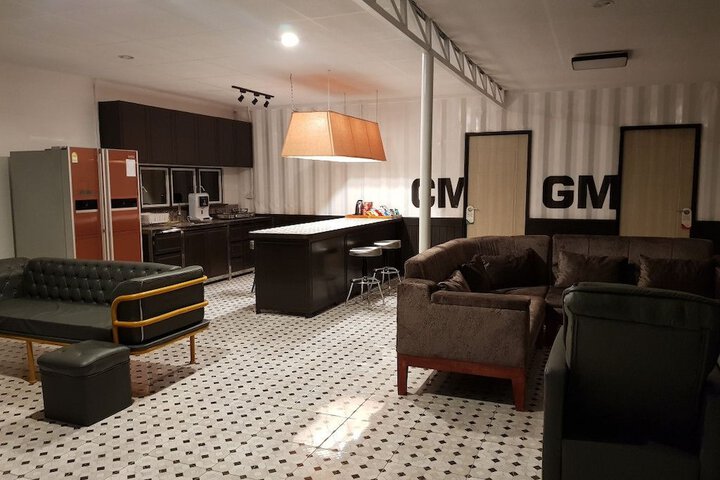 Room 14 of 40