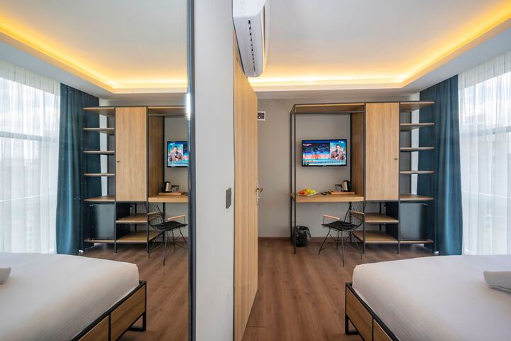 Room 43 of 88