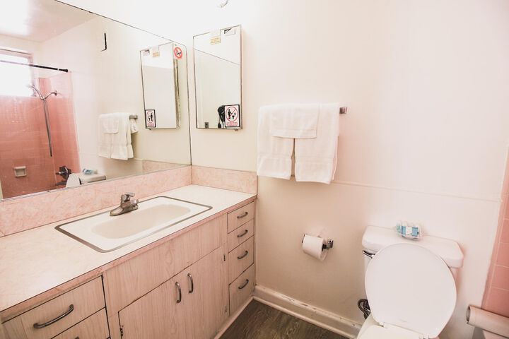 Room 65 of 111