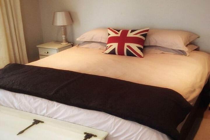 Room 2 of 20