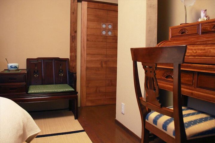 Room 26 of 53