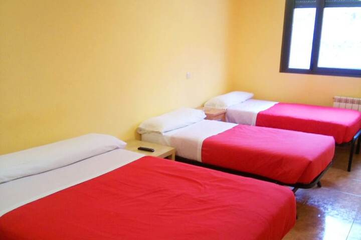 Room 4 of 26