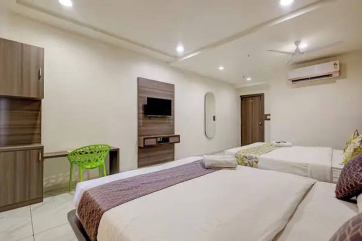 Room 21 of 34