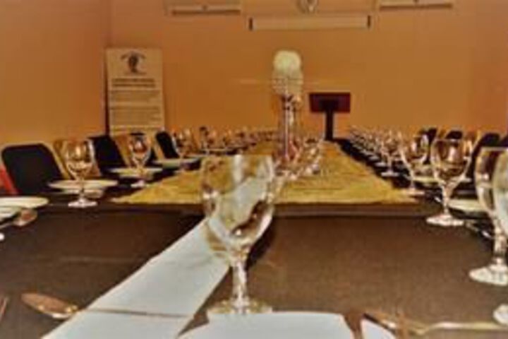 Dining 11 of 47