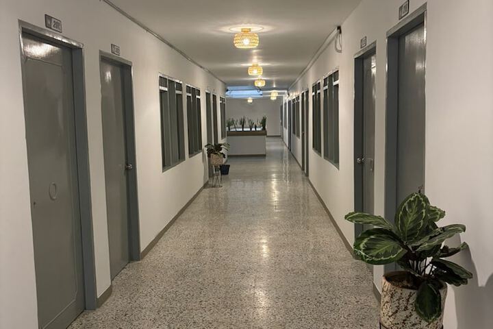 Hotel 7 of 8