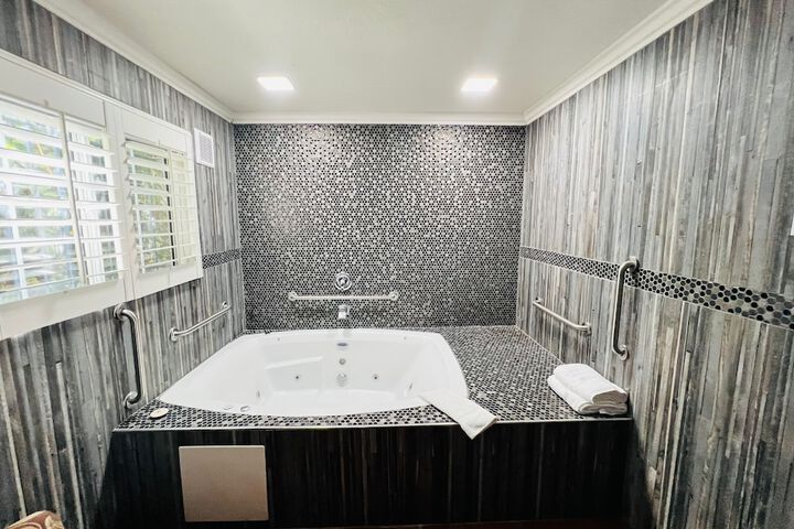Signature King Bed (23 of 39)