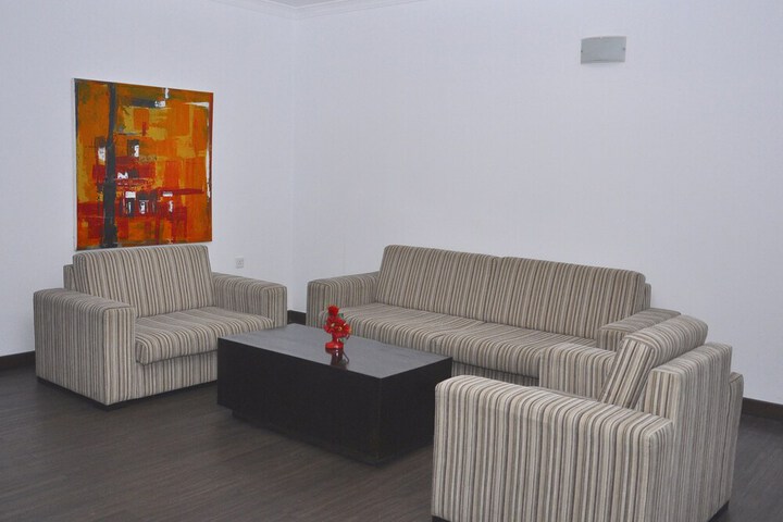 Hotel Interior 9 of 38