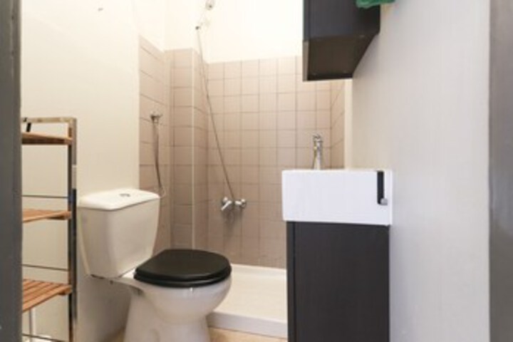 Room 2 of 19