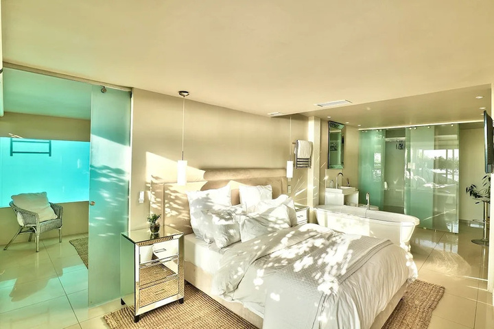Room 5 of 22