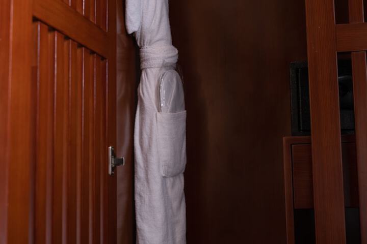 Room 20 of 76