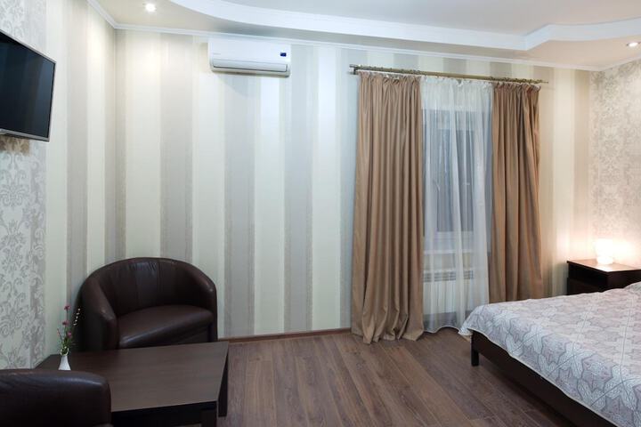 Room 16 of 50