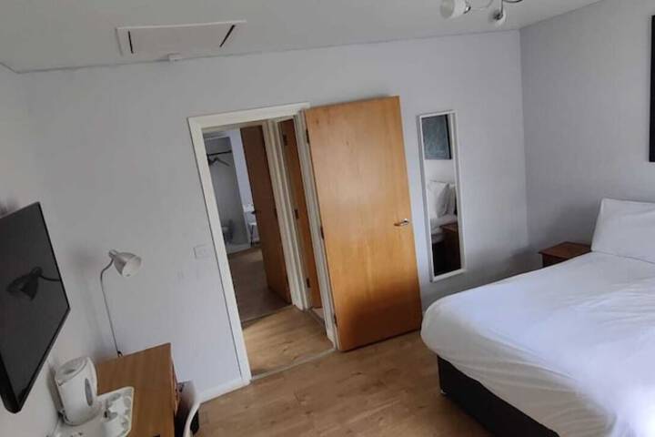 Room 42 of 89