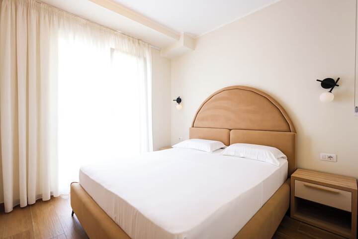 Room 40 of 162