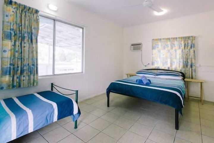 Room 15 of 30