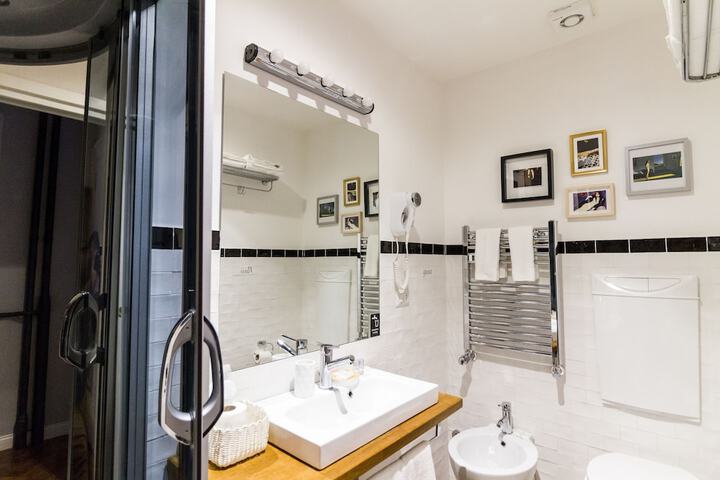 Bathroom Interior Photo