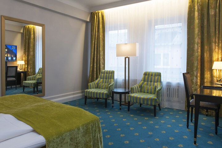 Room 34 of 119