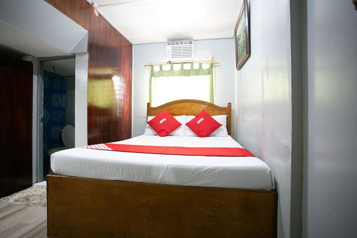 Room 12 of 35