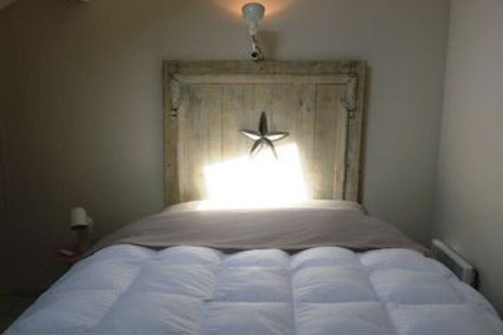 Room 11 of 30