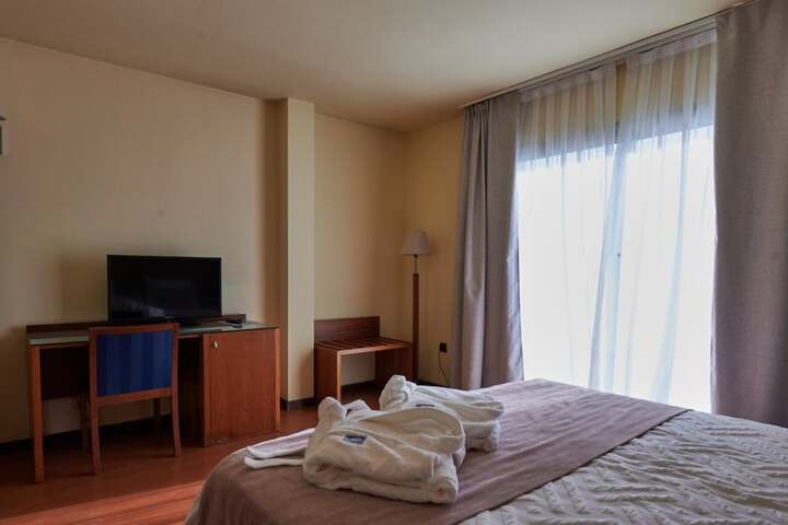 Room 19 of 186