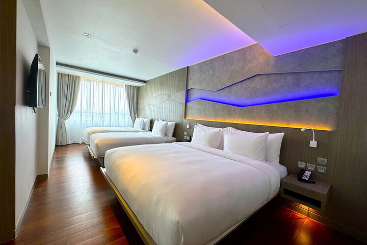 Room 34 of 98